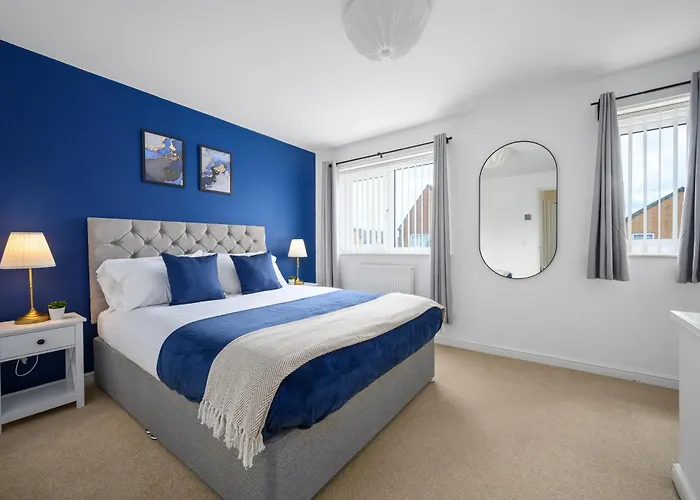 Free Parking At Comfy Manchester Home, 6Mins To Manchester City Center